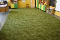 Tepovanie kobercov v škôlke